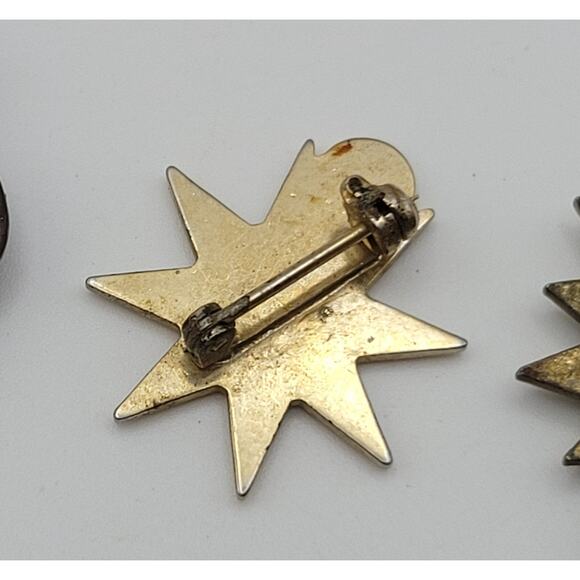 Vintage Sears Lot of 3 Advertisement Lapel Hat Pins Pin Backs Charm Oakbrook - Picture 7 of 12
